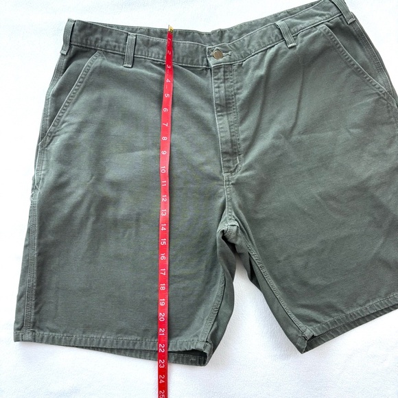 Vintage “90’s” Carhartt Men's Army Green Canvas Carpenter Knee Length Short (42) - Picture 11 of 12